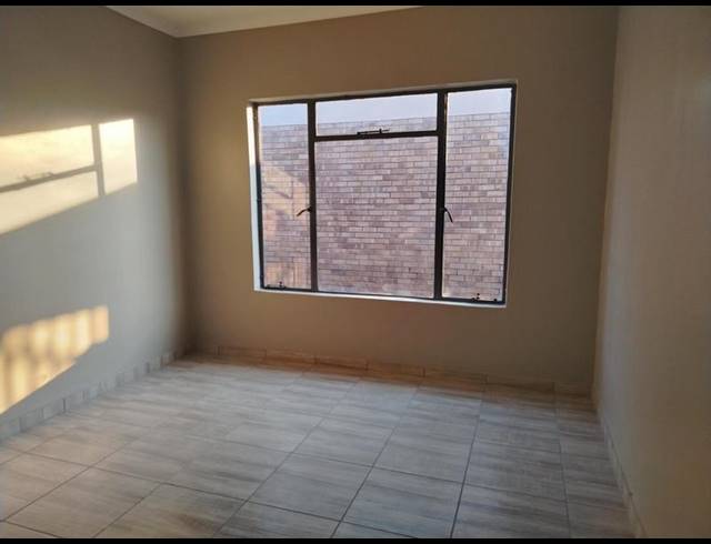 3 BEDROOM HOUSE FOR SALE IN IVY PARK